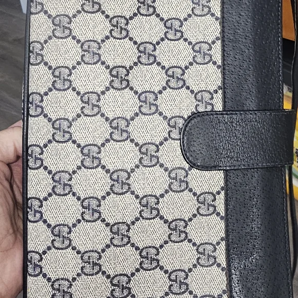 Gucci NAVY and Cream Crossbody Bag - Picture 3 of 17